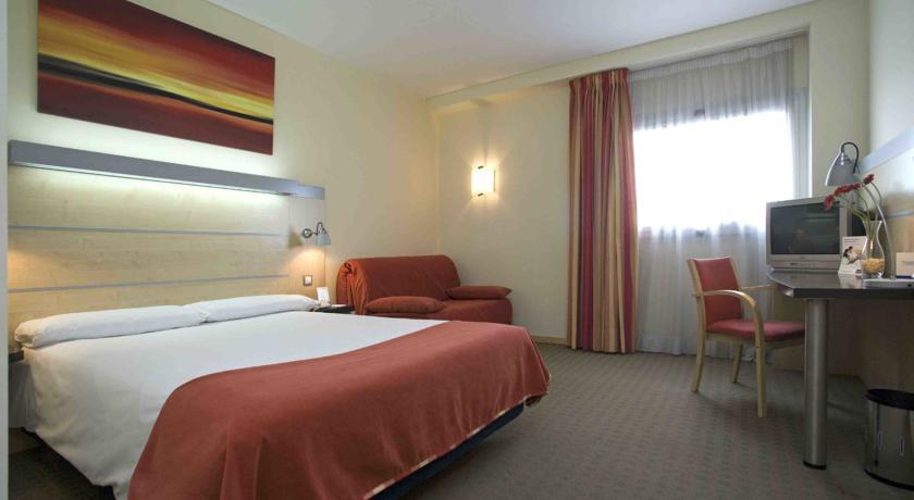 Holiday Inn Express Alcobendas By Ihg Exterior foto