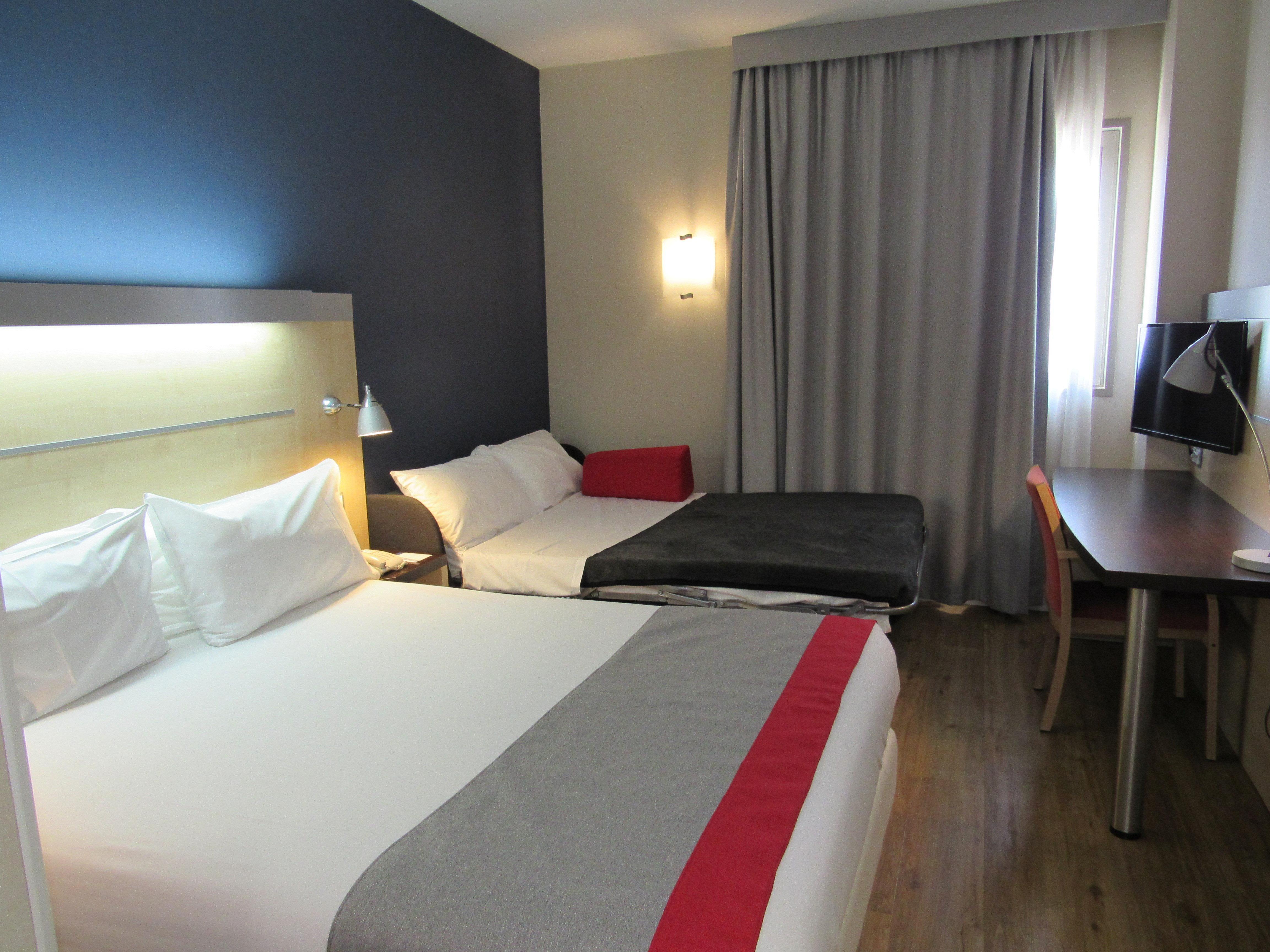 Holiday Inn Express Alcobendas By Ihg Exterior foto