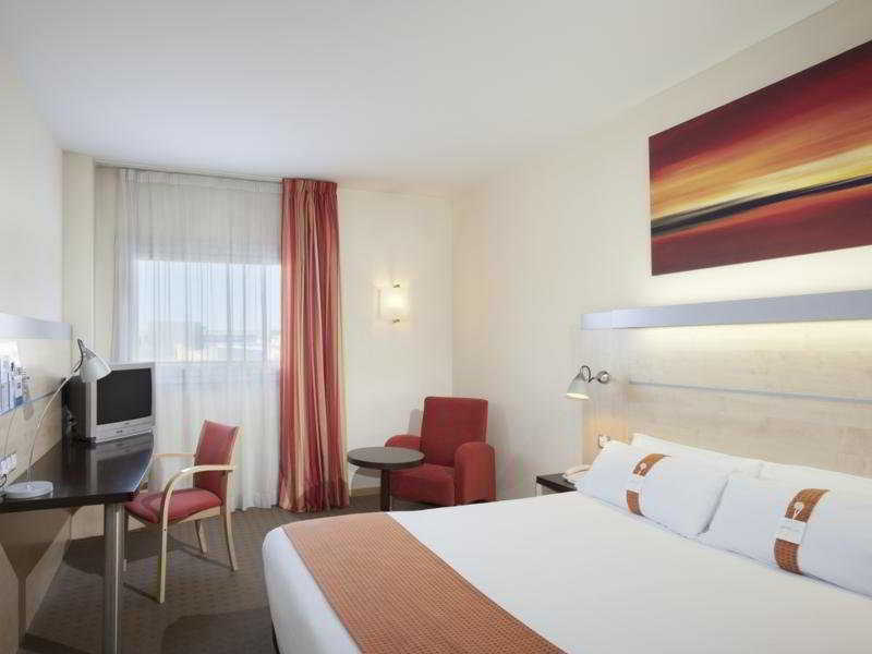 Holiday Inn Express Alcobendas By Ihg Exterior foto
